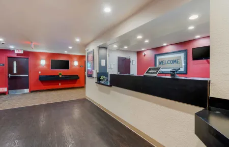 Lobby and Guest Check-in