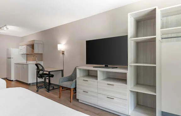 Studio Suite - 2 Queen Beds