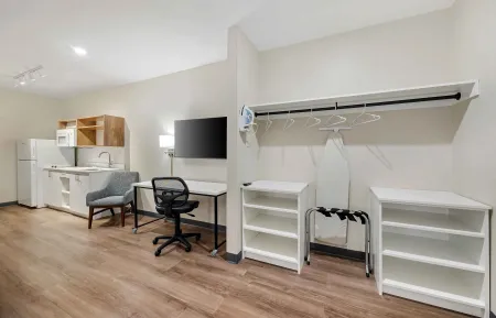Superior Studio - 2 Full Beds