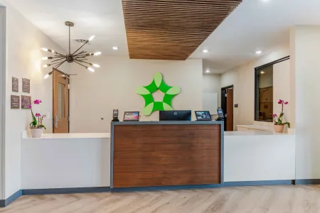 Lobby and Guest Check-in