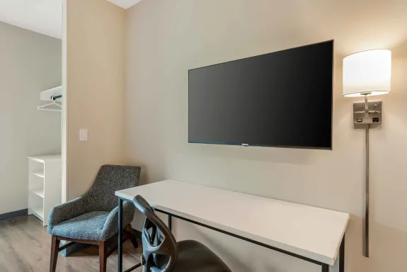 Studio Suite - 2 Queen Beds