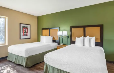 Studio Suite - 2 Queen Beds