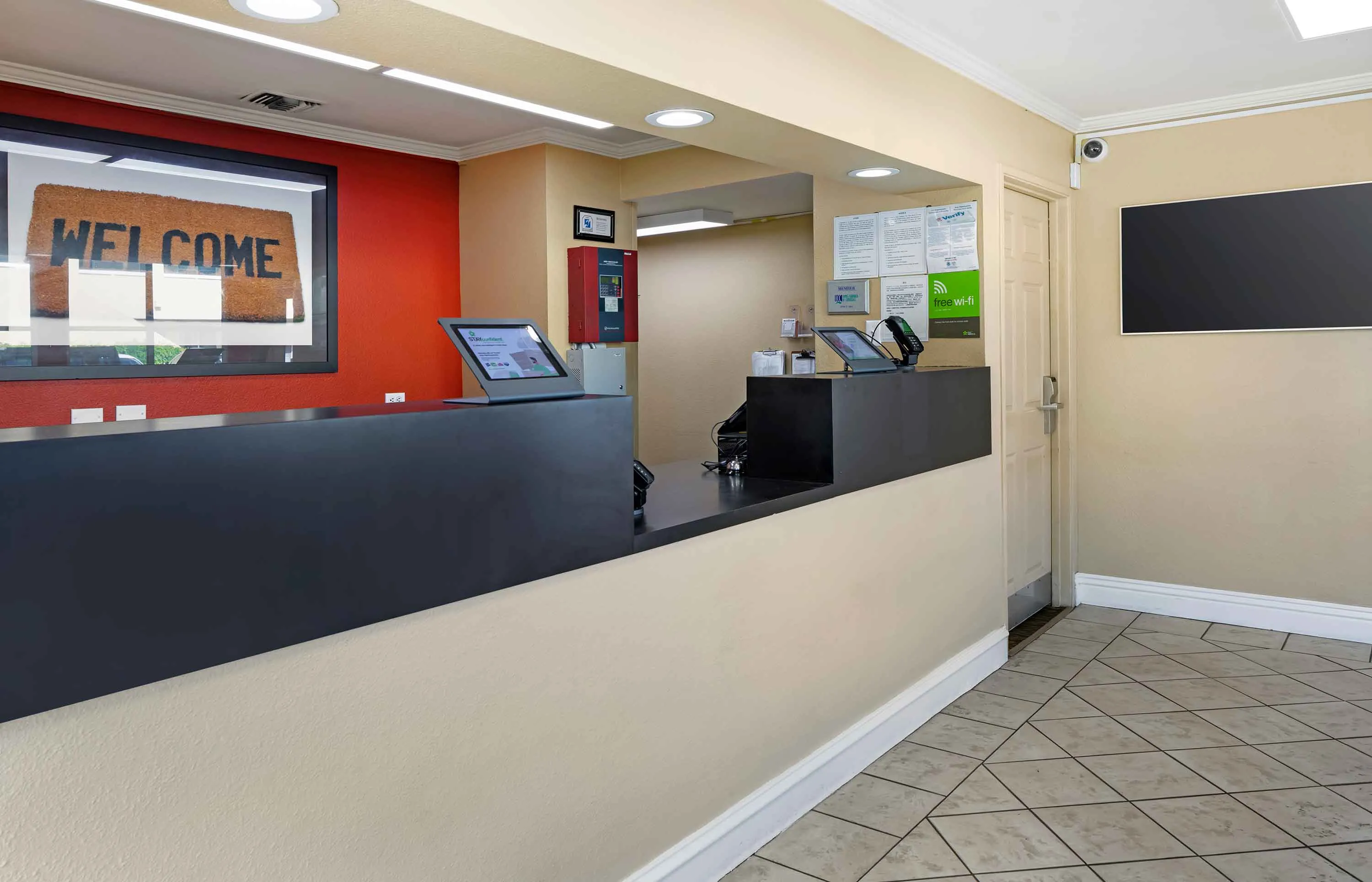 Lobby and Guest Check-in