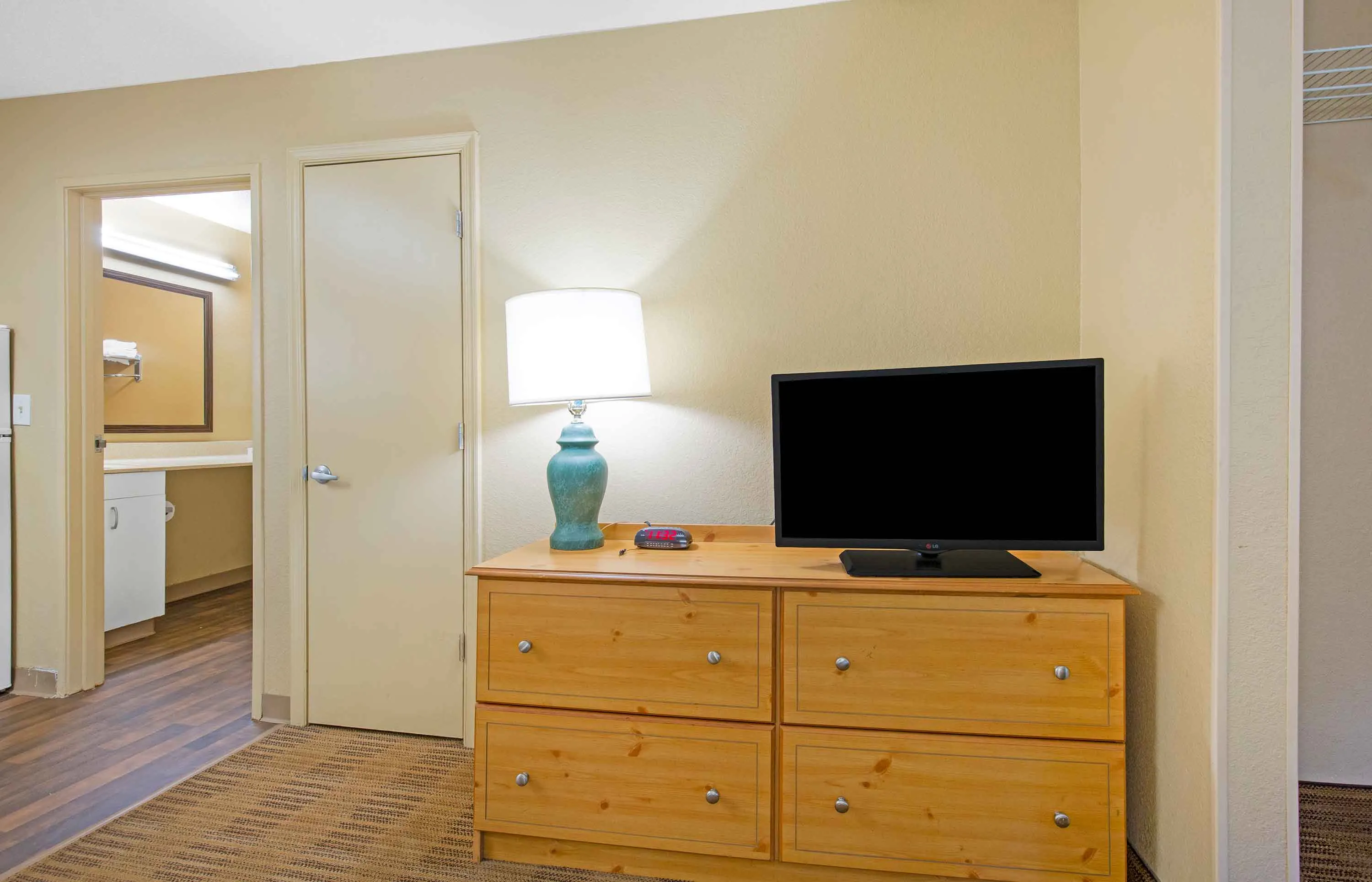 Studio Suite - 2 Full Beds