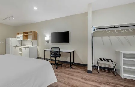 Studio Suite - 1 King Bed