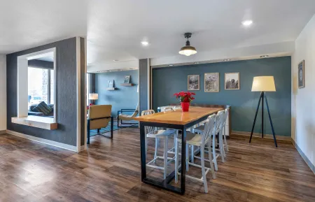 Lobby and Guest Check-in